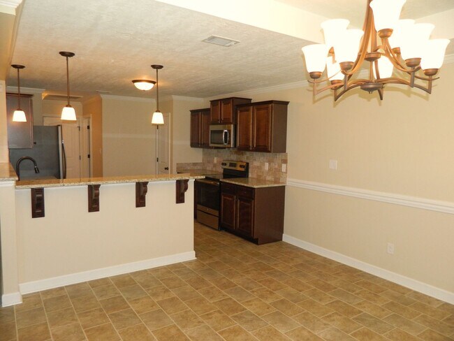 Building Photo - 7018 Summerton Dr