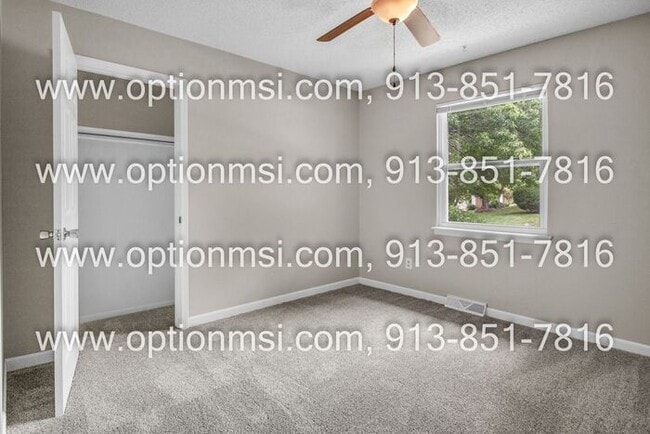 Building Photo - **Spacious 2-Bedroom Duplex in a Cul-de-Sac!**