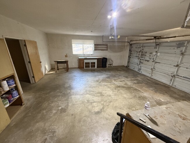 Building Photo - 10201 Ponderosa Way