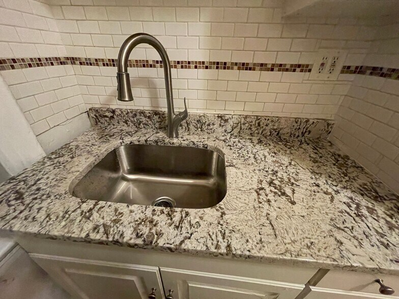 Building Photo - 275 Harrison Ave