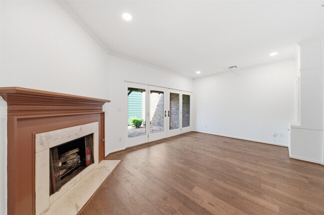 Building Photo - 8614 Oakford Dr