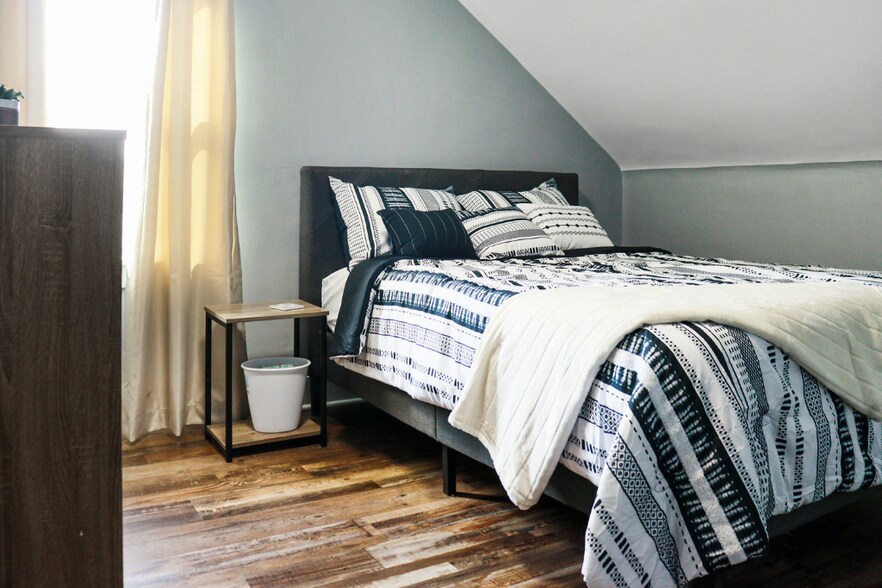 Bedroom 2 - 4034 Bailey Ave