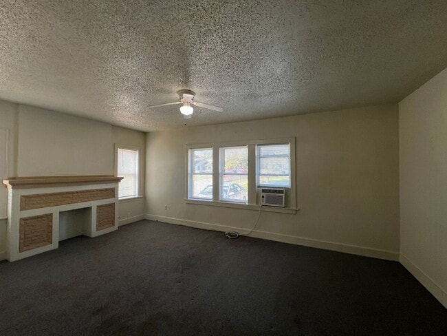 Building Photo - 1 Bed in Paseo District. $100 Move In  Dis...