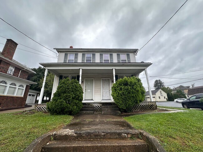 Building Photo - 36-38 Orange St