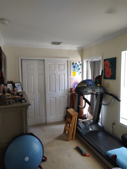 MBR - 374 73rd St