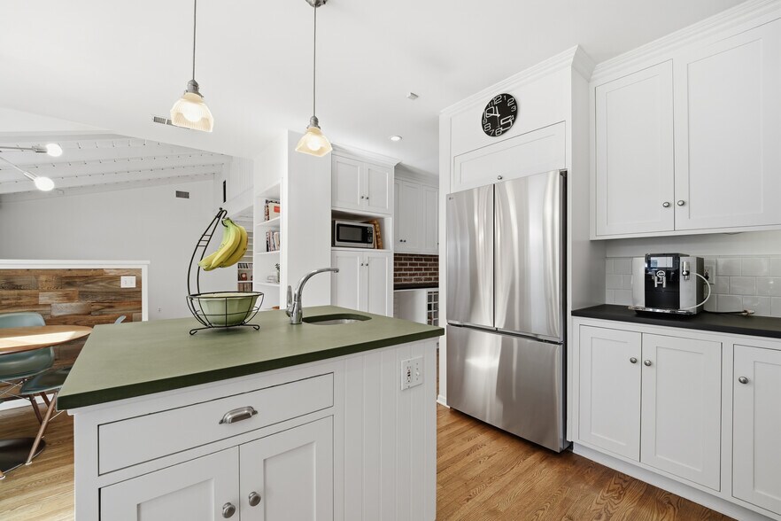 Building Photo - 16146 Otsego St