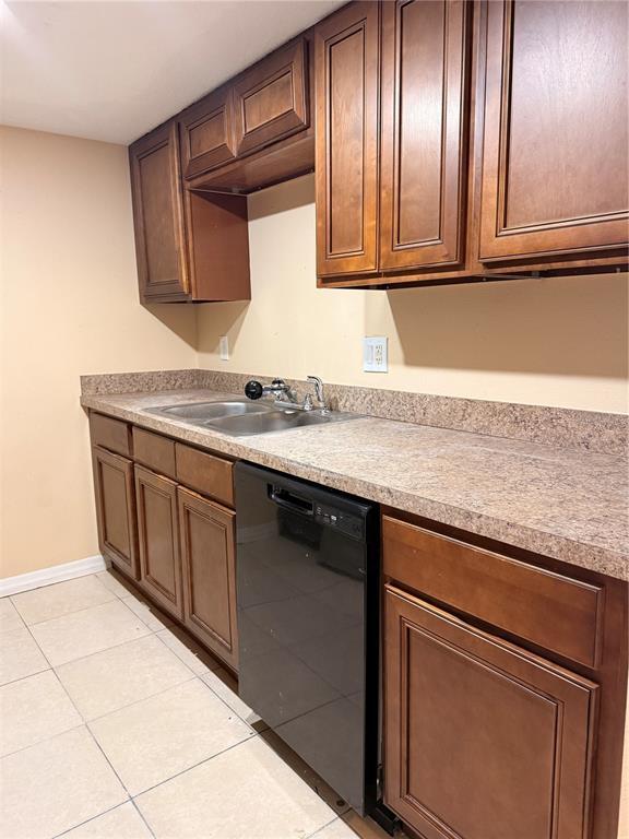 Building Photo - 934 N Lake Destiny Rd