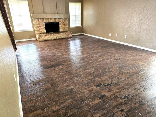 Building Photo - 2307 Edgedale Dr