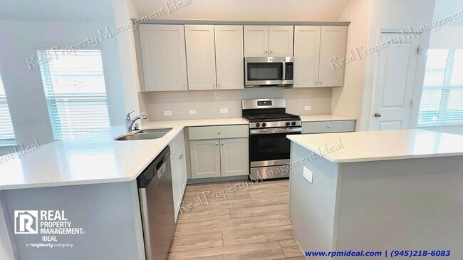 Building Photo - $2,300 - 4bed/ 2Bath - Stunning house in F...