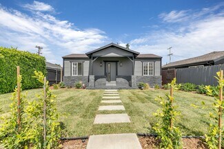 Building Photo - Fully Remodeled 4-Bed 2-Bath Home in Prime...