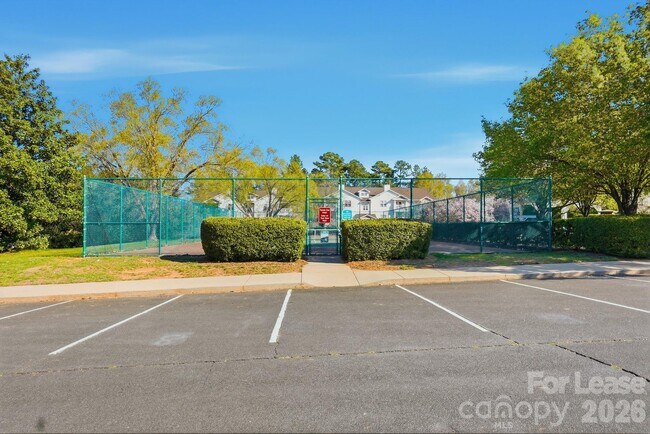 Building Photo - 17122 Red Feather Dr