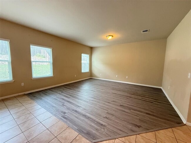 Building Photo - 503 Libani Ln