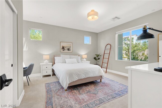 Building Photo - 2658 Catania St