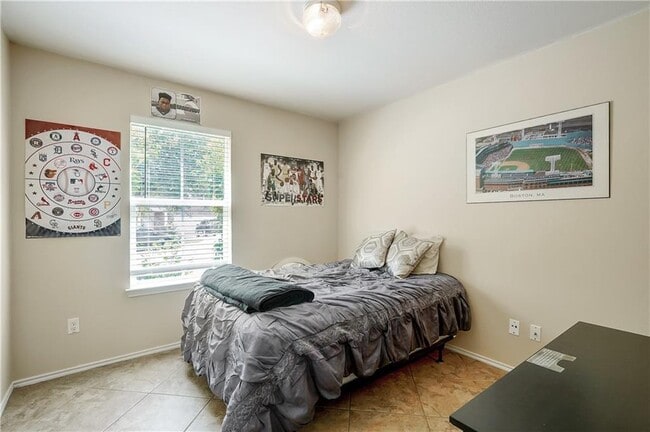 Building Photo - 18316 Great Falls Dr