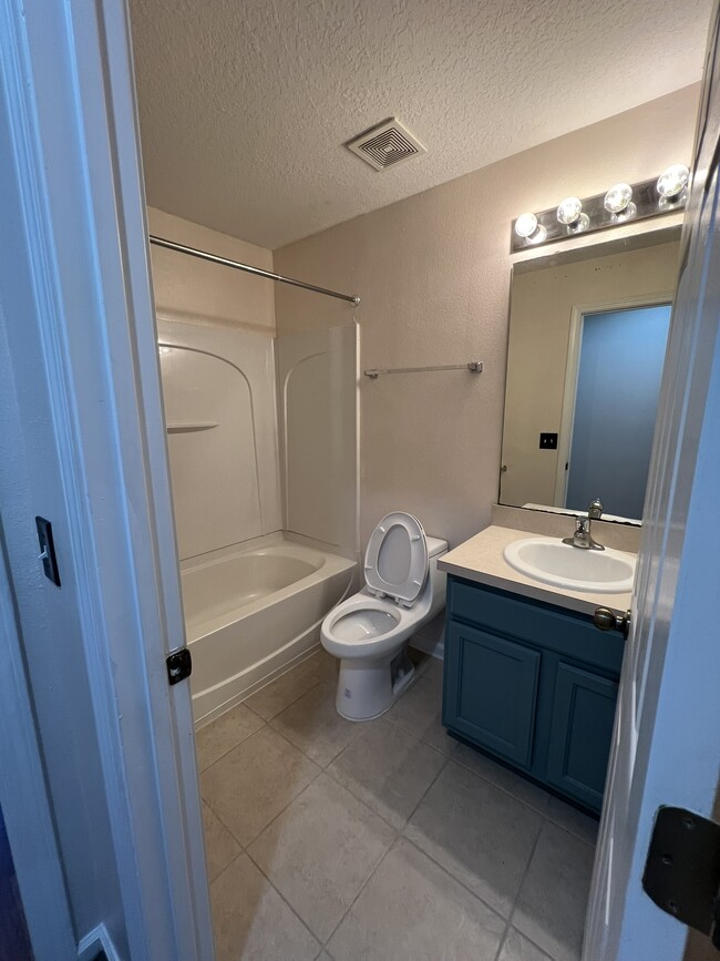 Upstairs Bathroom - 5906 Brice Ct