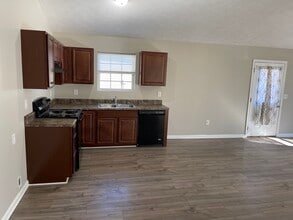 Building Photo - 372 Overlook Dr