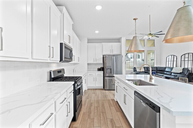 Building Photo - 31411 Weathered Cabin Ct