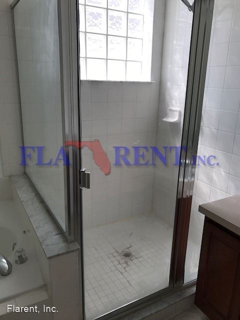 Building Photo - 4 br, 2.5 bath House - 1837 Colonial Woods...