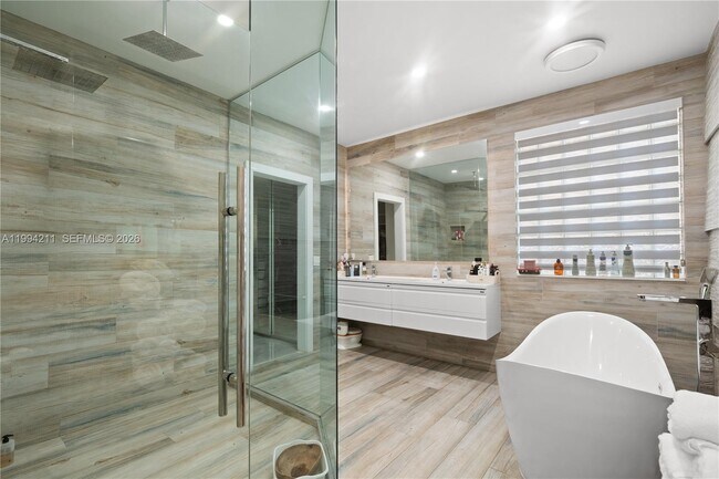 Building Photo - 3634 SW 156th Ct