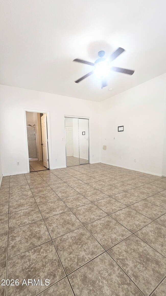 Building Photo - 9915 W Wier Ave