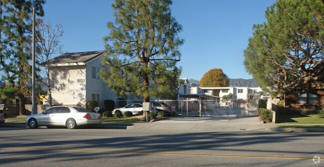Primary Photo - East Ciengea