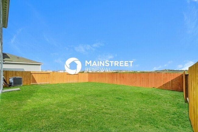 Building Photo - 4 Bedroom Pet-Friendly Home in New Braunfe...