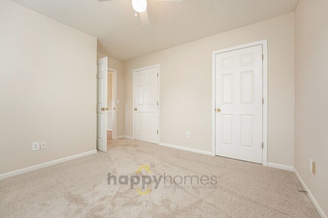 Building Photo - 2 Bedroom, 2 Bathroom Home in the Meridian on James Island