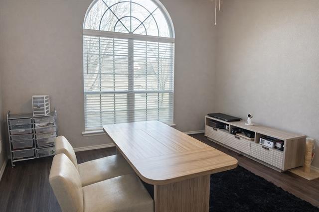 Building Photo - 5701 Ozark Dr