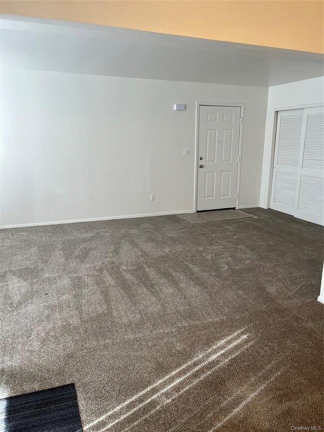 Building Photo - 105 Pine Hollow Way