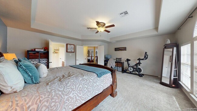 Building Photo - 522 Baltustrol Dr