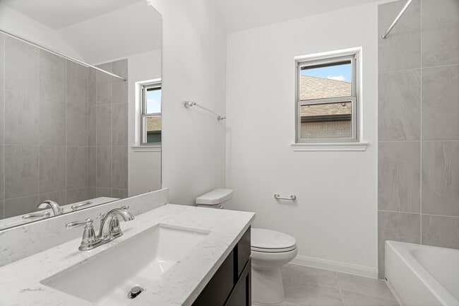 Building Photo - 2610 Glacier Pt Dr