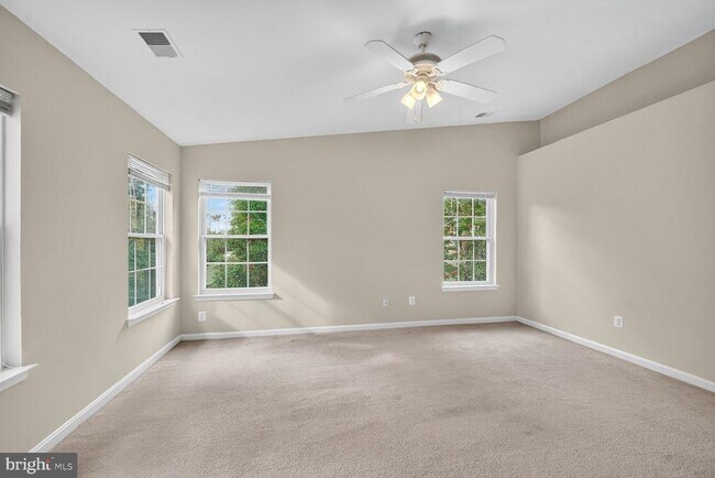 Building Photo - 1515 Shields Terrace NE