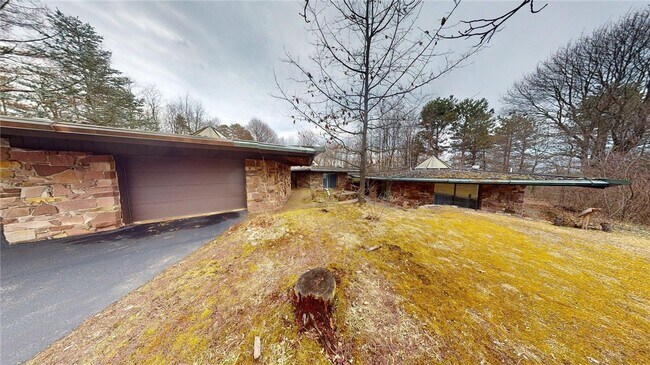 Building Photo - 200 Steele Rd