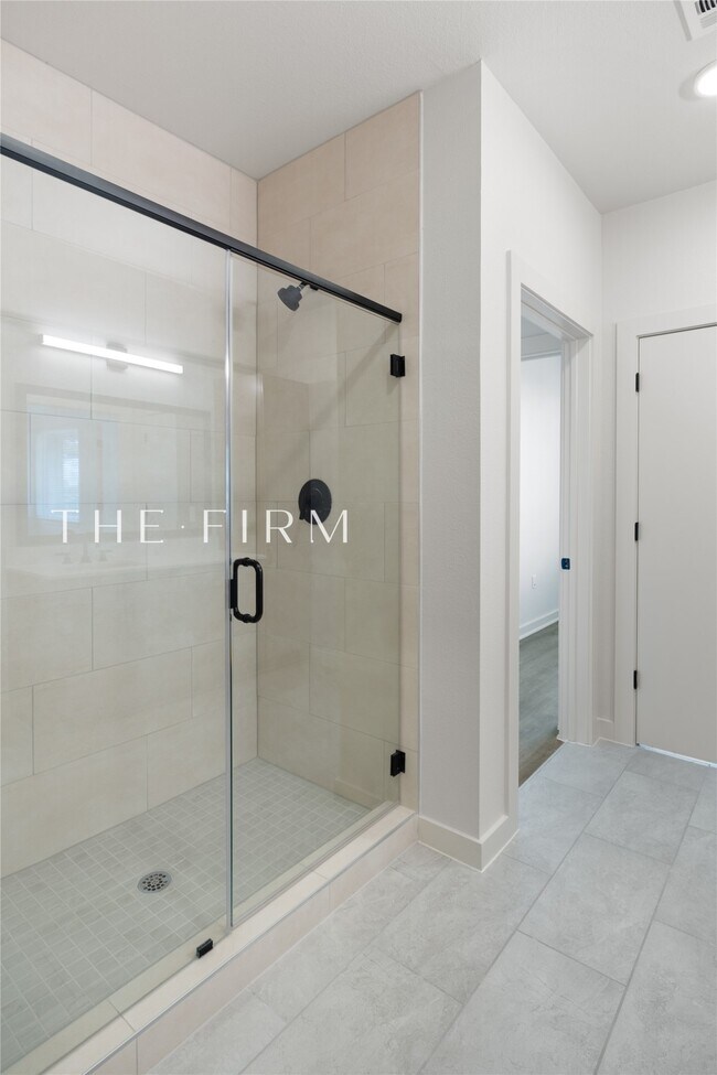 Building Photo - 3001 W 11th St