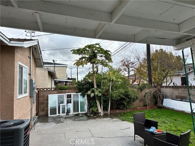 Building Photo - 11620 College Dr