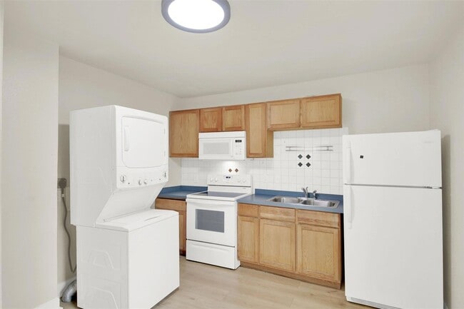 Building Photo - 4010 Speedway