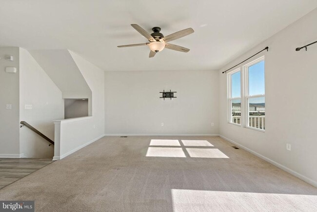 Building Photo - 66 National St