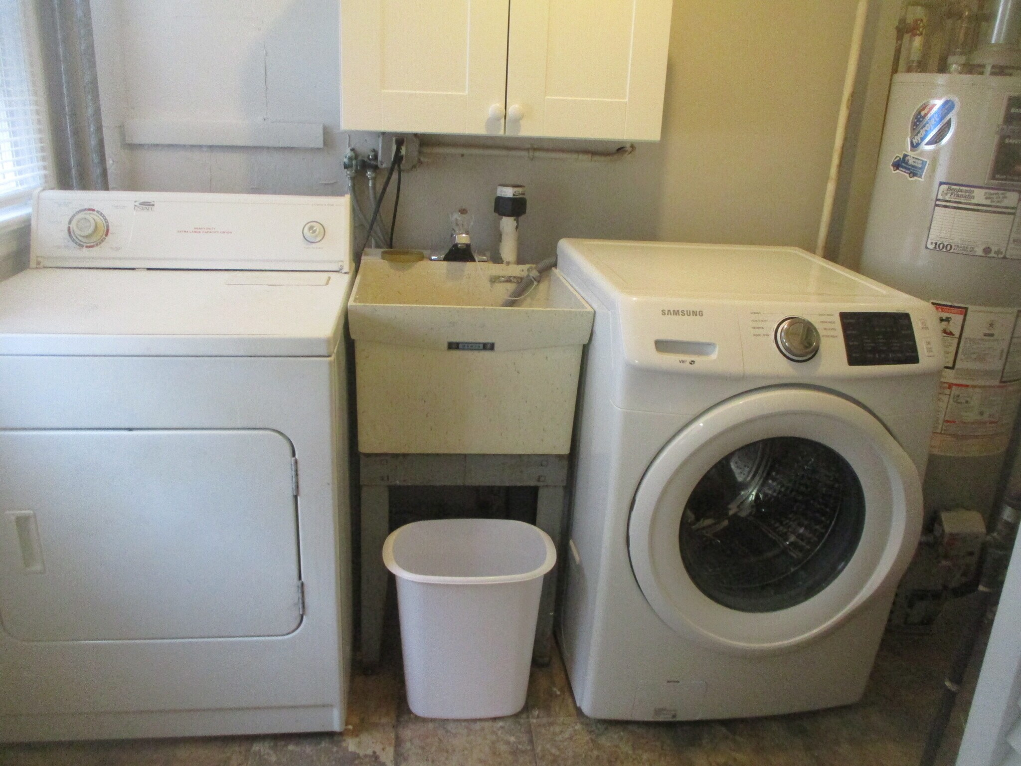 Laundry Room - 11 S Gladstone Ave