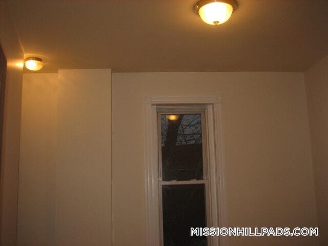 Building Photo - 1953 Columbus Ave