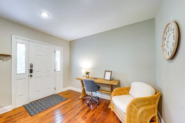 Building Photo - 1518 Riverside Ave