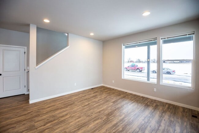 Building Photo - Beautiful Home in Mosaic Neighborhood