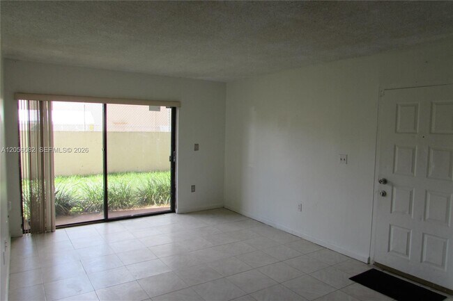 Building Photo - 7411 SW 152nd Ave