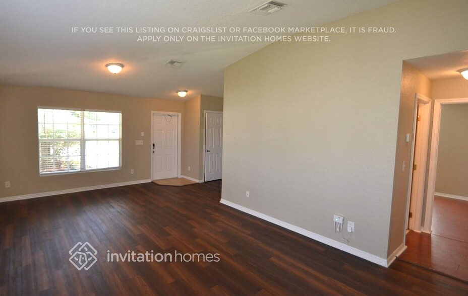 Building Photo - 5419 Flagler St