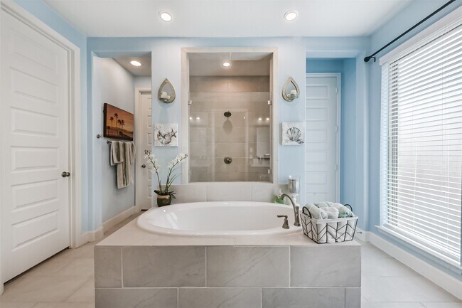 Building Photo - 27208 Starry Oaks Dr