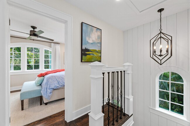 Building Photo - 227 Marlborough Rd