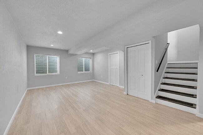 Building Photo - $2,100 - 4 Bed, 3.5 bath Home in Fountain with Central AC and Fenced in Yard!