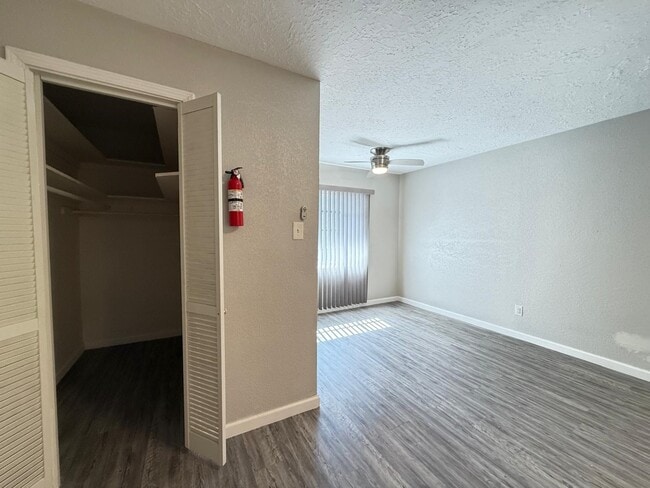 Building Photo - 2501 Yoakum Blvd