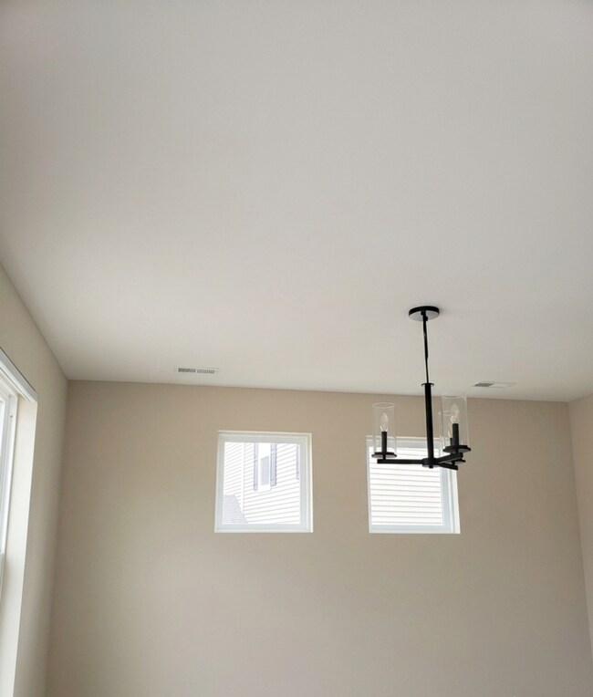 Building Photo - 304 Gray Fox Ct