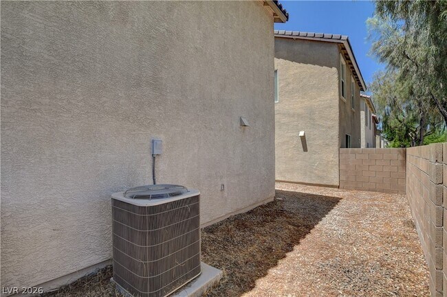 Building Photo - 4208 Perfect Drift St