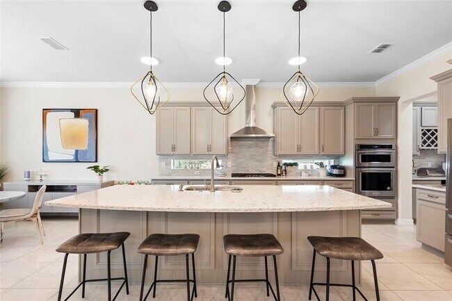 Building Photo - 8000 Leaf Grv Cir